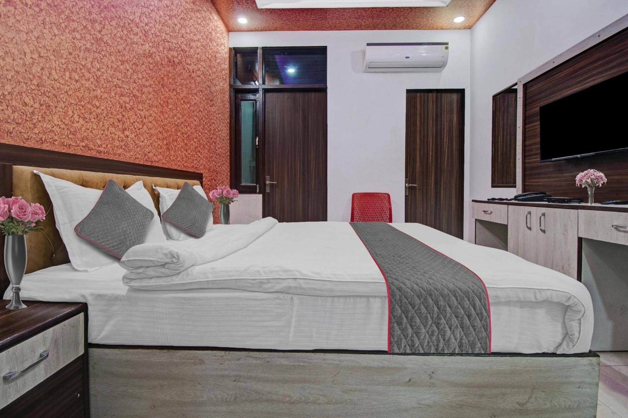Townhouse The Lotus Hotell Jaipur Exteriör bild