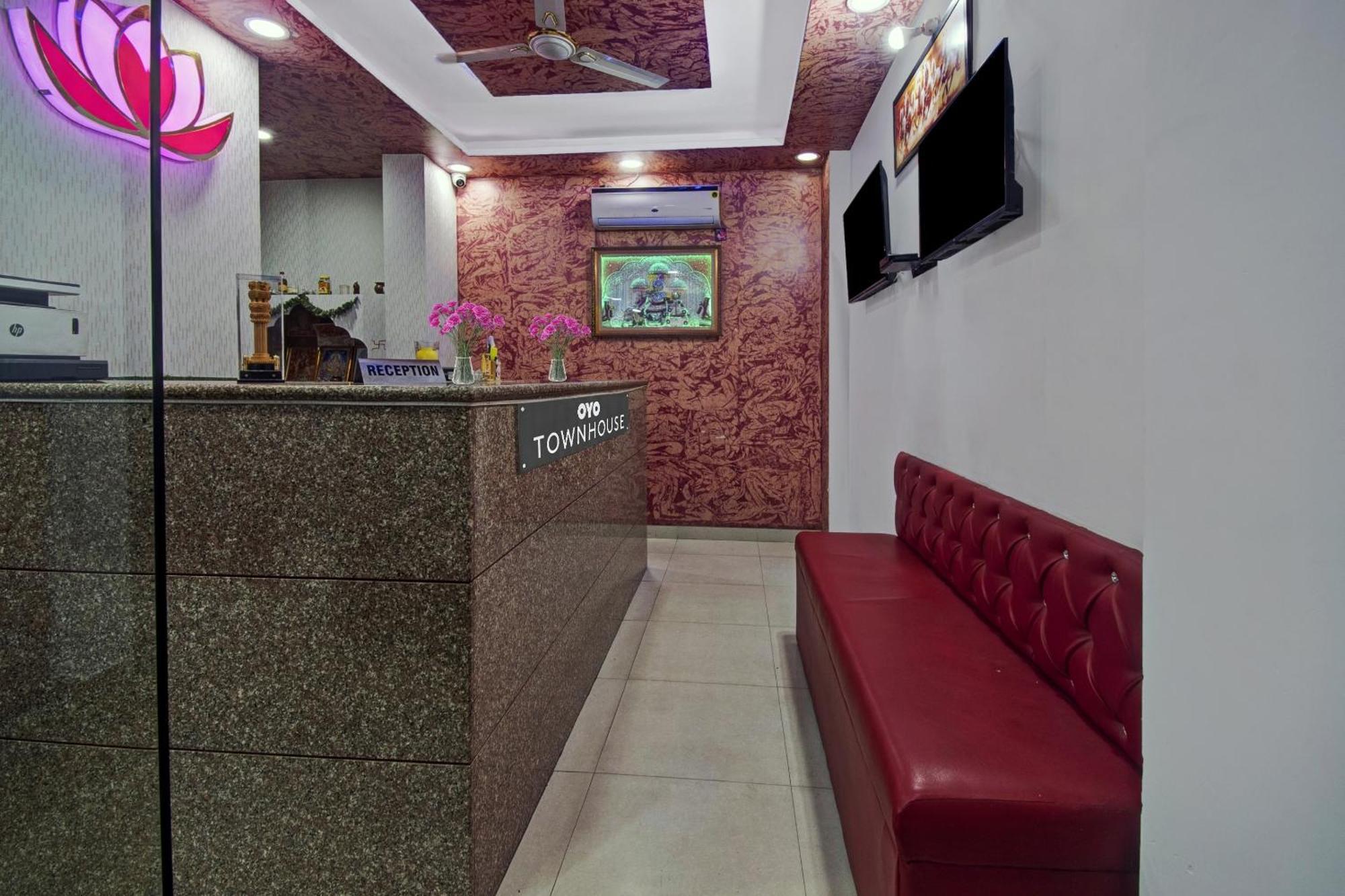Townhouse The Lotus Hotell Jaipur Exteriör bild